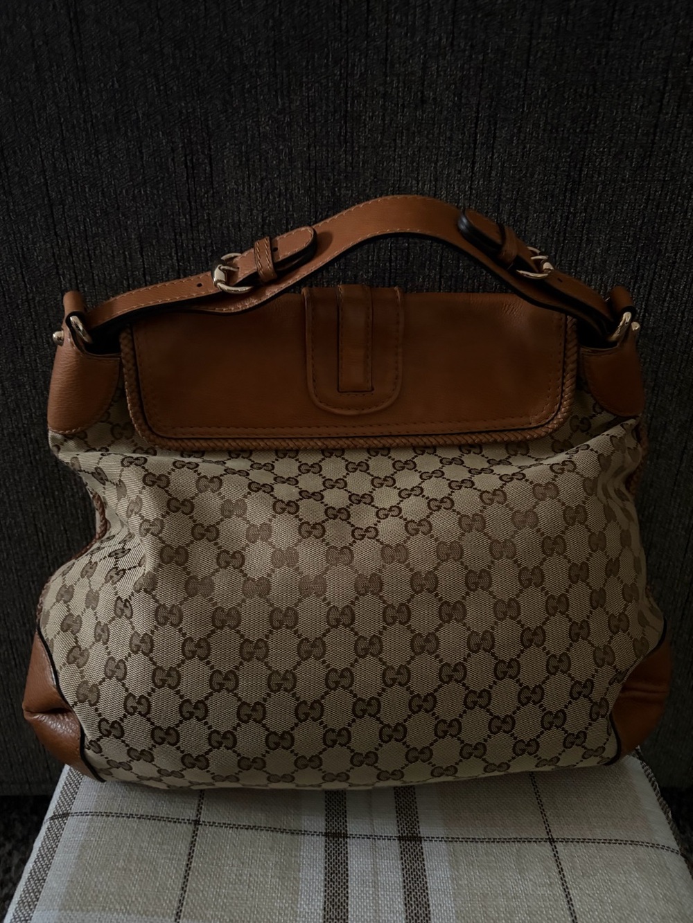 Authentic Gucci Tan/Brown GG Canvas Leather Tassel Shoulder Hobo Bag - Picture 3 of 11